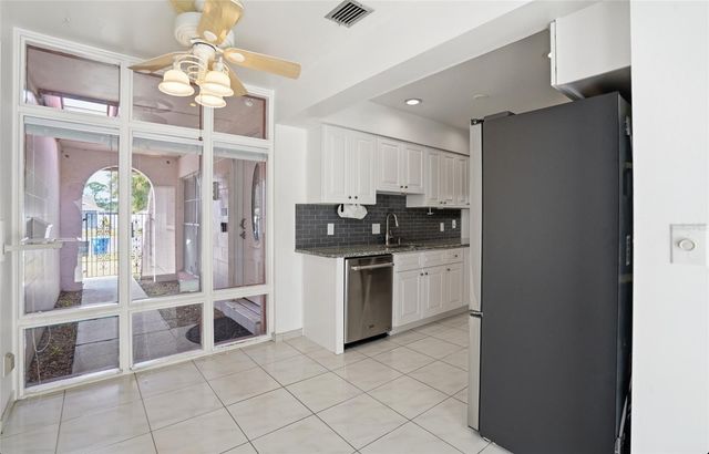 7111 HALIFAX COURT, Tampa, FL 33615