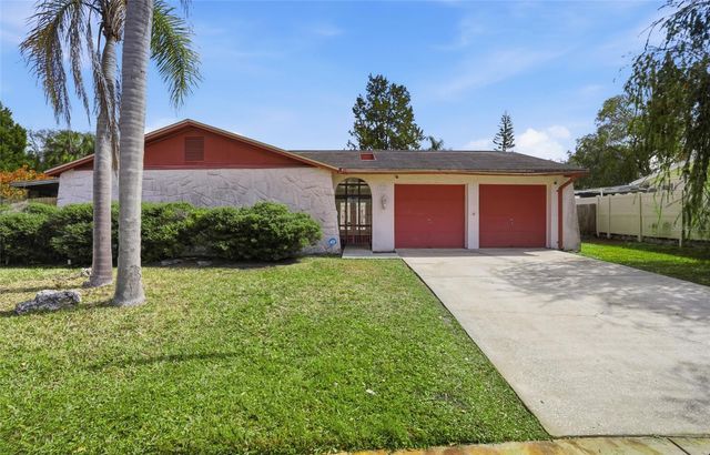 7111 HALIFAX COURT, Tampa, FL 33615