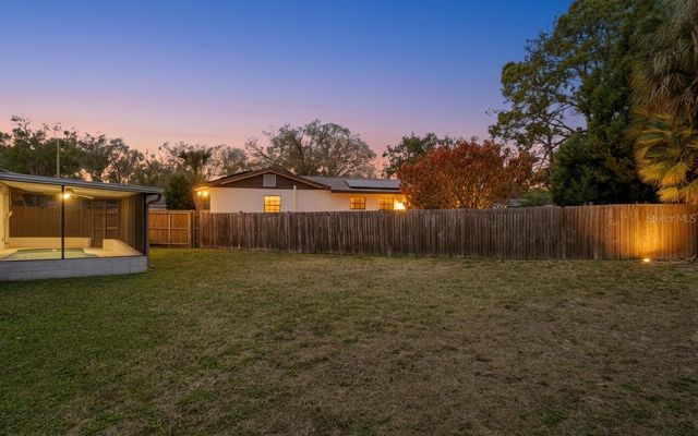 7111 HALIFAX COURT, Tampa, FL 33615