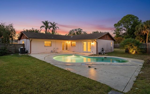 7111 HALIFAX COURT, Tampa, FL 33615