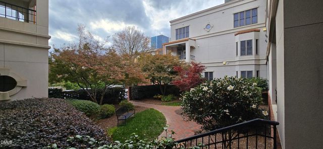 218 E Davie Street, Raleigh, NC 27601