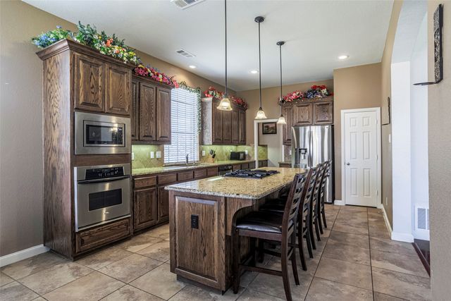 3036 Larreta, Grand Prairie, TX 75054