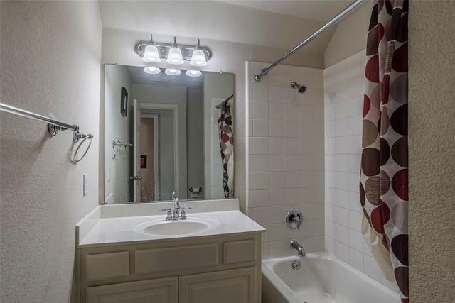 3036 Larreta, Grand Prairie, TX 75054