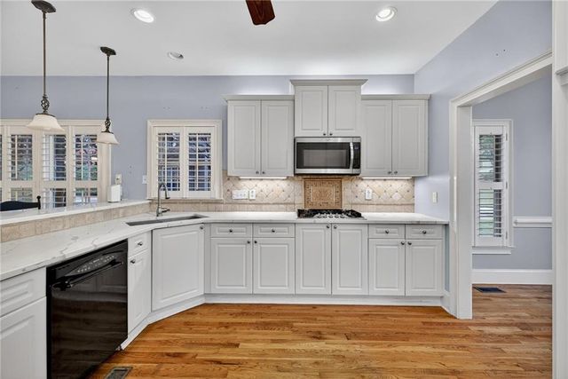 5631 Shamrock Lane, Douglasville, GA 30135