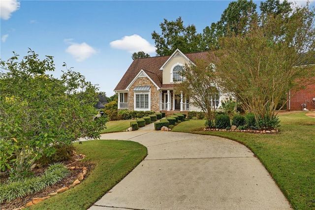 5631 Shamrock Lane, Douglasville, GA 30135