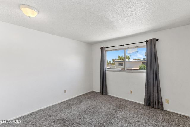 5409 W ECHO Lane, Glendale, AZ 85302