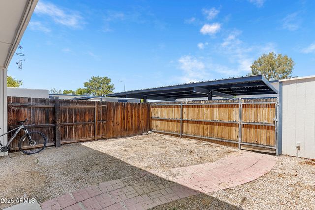 5409 W ECHO Lane, Glendale, AZ 85302