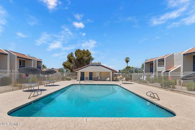 5409 W ECHO Lane, Glendale, AZ 85302