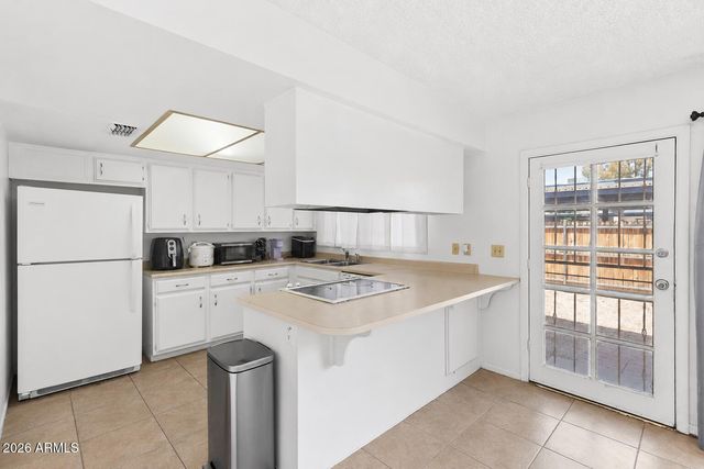 5409 W ECHO Lane, Glendale, AZ 85302