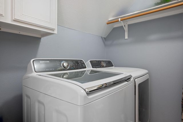 1517 Natural Bridge LN, Pflugerville, TX 78660