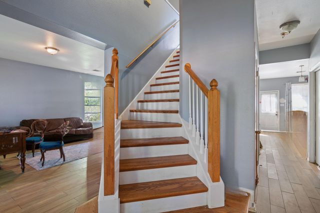 1517 Natural Bridge LN, Pflugerville, TX 78660