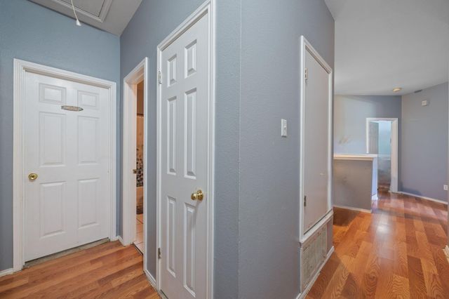 1517 Natural Bridge LN, Pflugerville, TX 78660