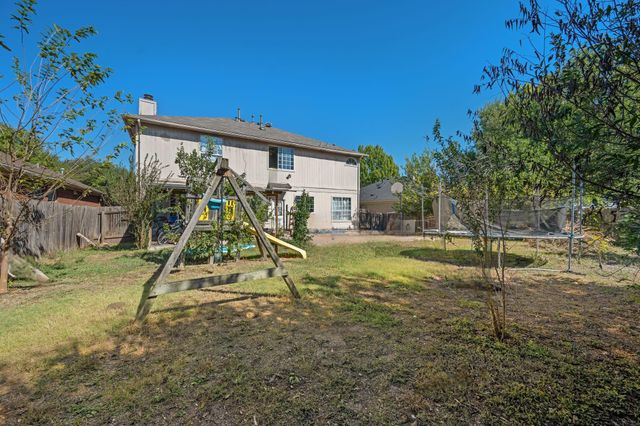 1517 Natural Bridge LN, Pflugerville, TX 78660