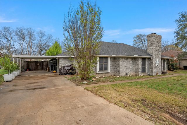 360 Elmwood Drive, Woodway, TX 76712