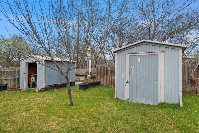 360 Elmwood Drive, Woodway, TX 76712