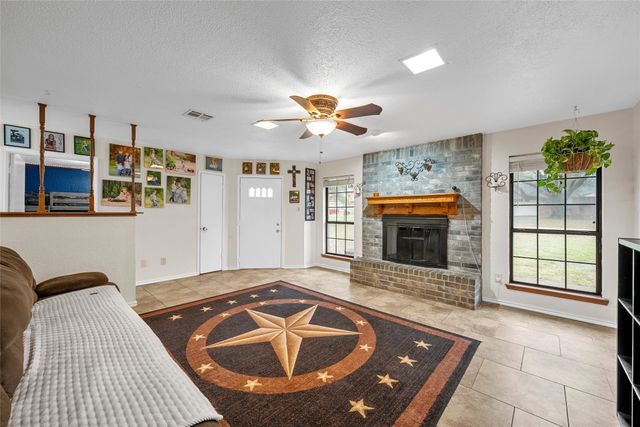 360 Elmwood Drive, Woodway, TX 76712