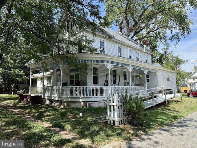 219 N GOVERNORS AVE, Dover, DE 19904