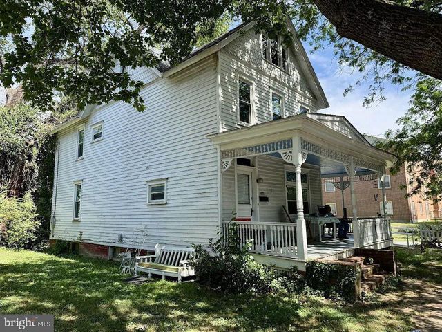 219 N GOVERNORS AVE, Dover, DE 19904