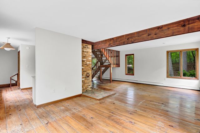 131 Derry Hill Road, Montville, CT 06382