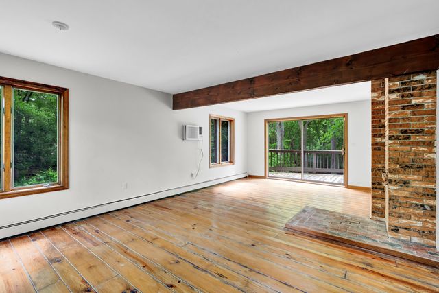 131 Derry Hill Road, Montville, CT 06382