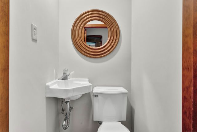 131 Derry Hill Road, Montville, CT 06382