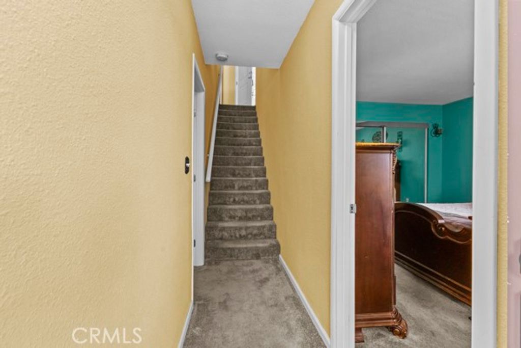 Image 11 of property listing at 26241 Boulder, Twin Peaks, CA 92391