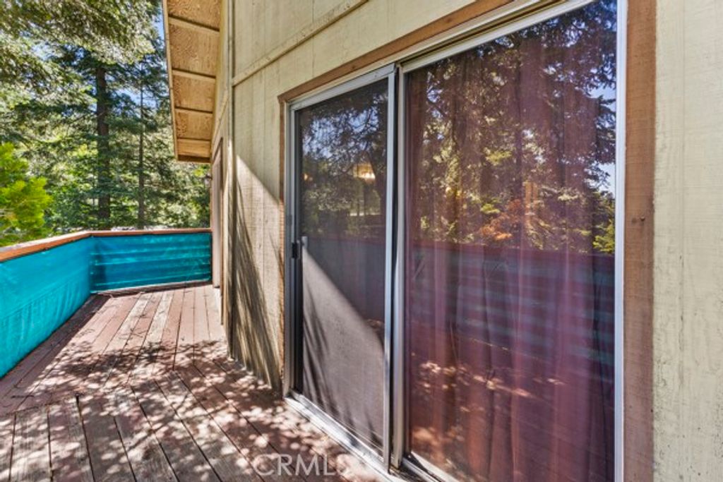 Image 18 of property listing at 26241 Boulder, Twin Peaks, CA 92391