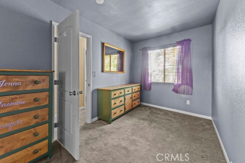 Image 8 of property listing at 26241 Boulder, Twin Peaks, CA 92391