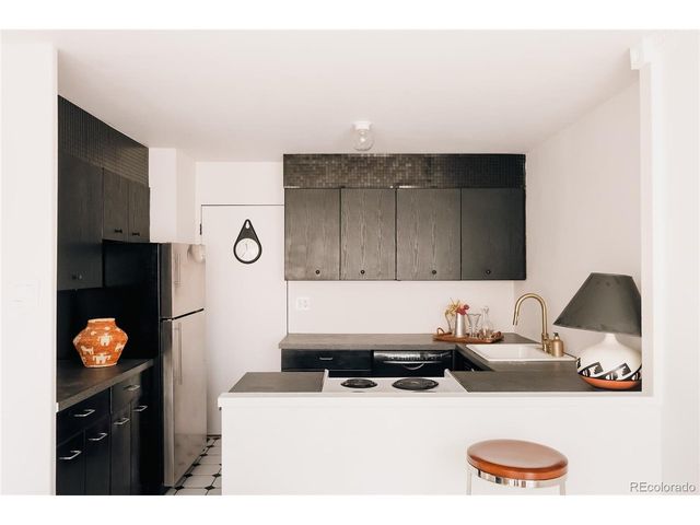 888 N Logan St 2G, Denver, CO 80203