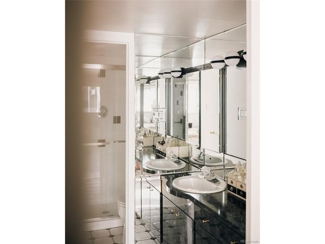 888 N Logan St 2G, Denver, CO 80203