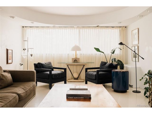 888 N Logan St 2G, Denver, CO 80203