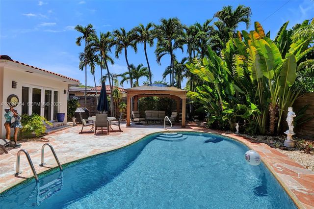 811 NE 73rd St, Miami, FL 33138