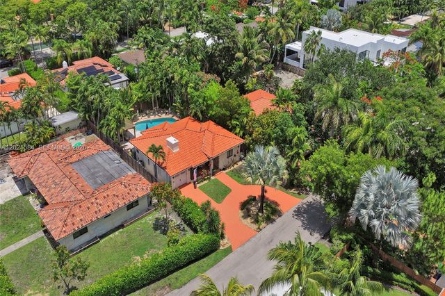 811 NE 73rd St, Miami, FL 33138