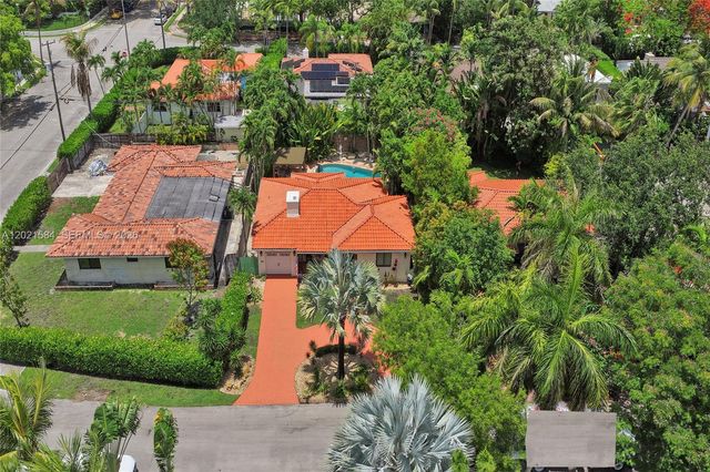 811 NE 73rd St, Miami, FL 33138