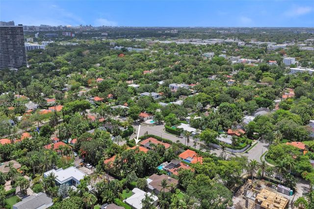 811 NE 73rd St, Miami, FL 33138