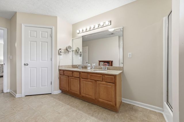 3025 Drexel Pass, Lexington, KY 40509