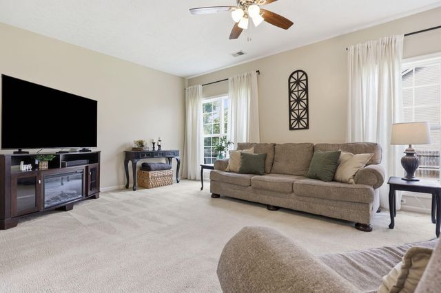 3025 Drexel Pass, Lexington, KY 40509