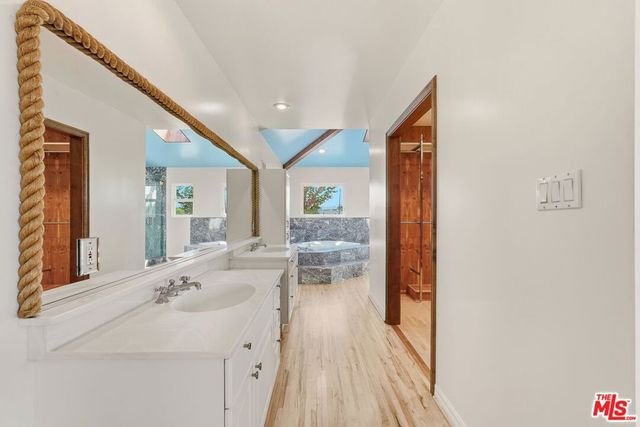 2007 W 180th Place, Torrance, CA 90504