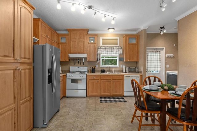 18303 SW 27TH STREET, Dunnellon, FL 34432