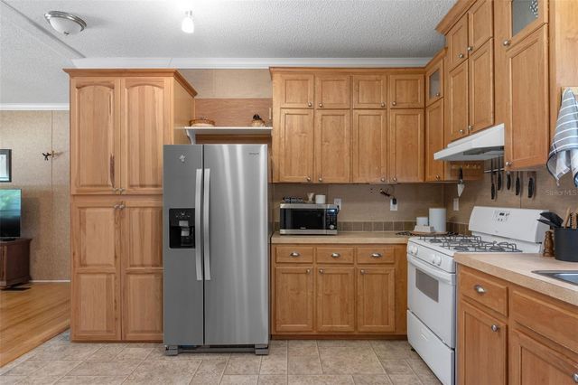 18303 SW 27TH STREET, Dunnellon, FL 34432