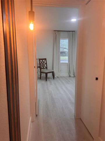 11643 Chimney Rock Road 6, Houston, TX 77035