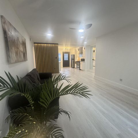 11643 Chimney Rock Road 6, Houston, TX 77035