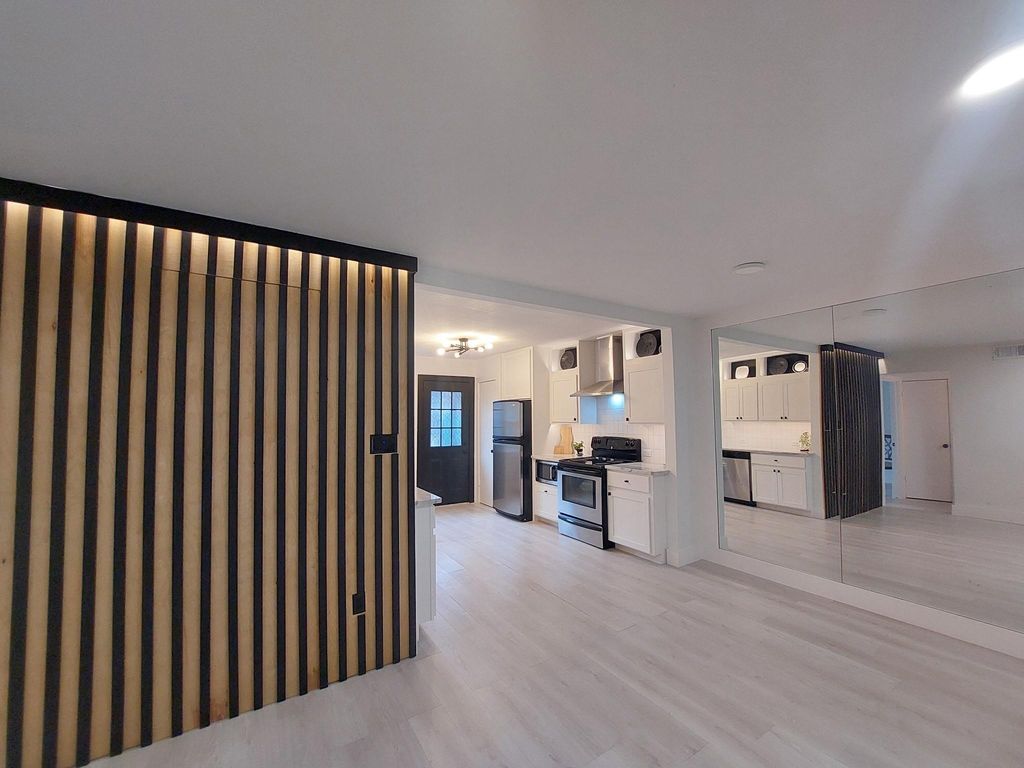 11643 Chimney Rock Road 6, Houston, TX 77035