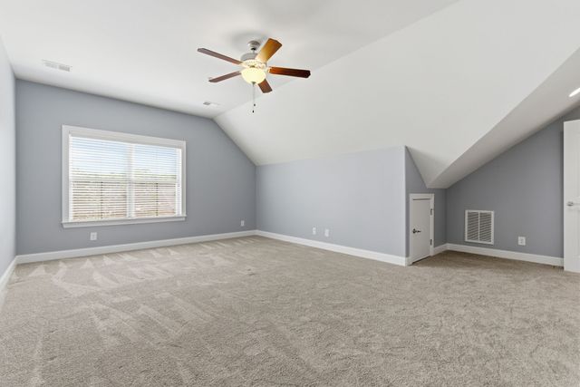 99 Silverstone Ln, Hermitage, TN 37076
