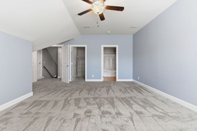 99 Silverstone Ln, Hermitage, TN 37076