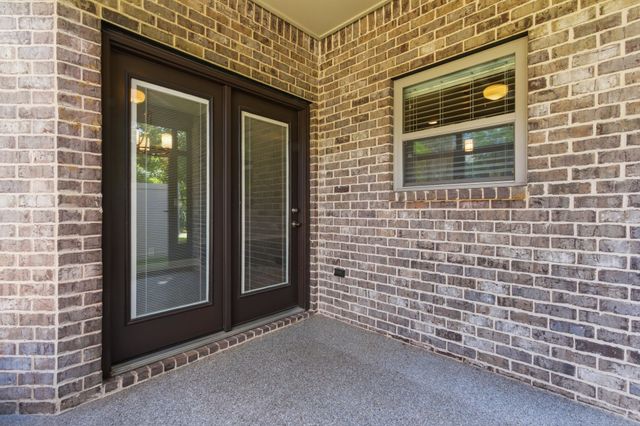 99 Silverstone Ln, Hermitage, TN 37076