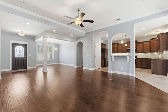99 Silverstone Ln, Hermitage, TN 37076