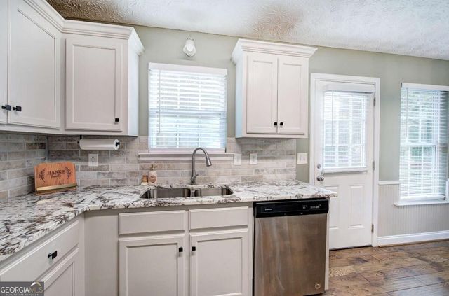 13 Knight Drive, Adairsville, GA 30103