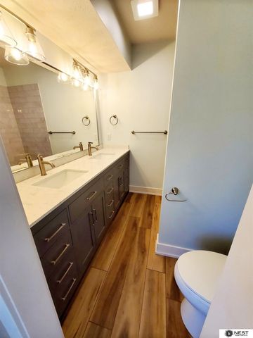 4241 Briarpark Drive, Lincoln, NE 68516