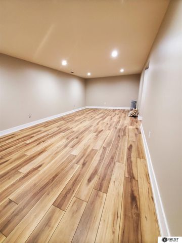 4241 Briarpark Drive, Lincoln, NE 68516